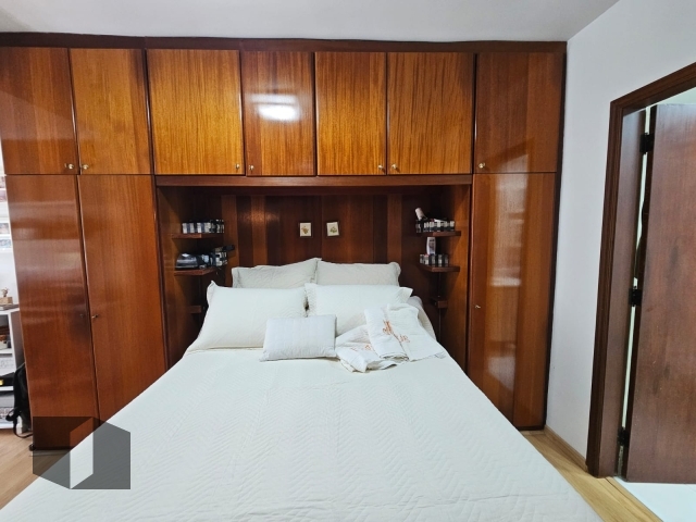 Apartamento à venda com 3 quartos, 125m² - Foto 11