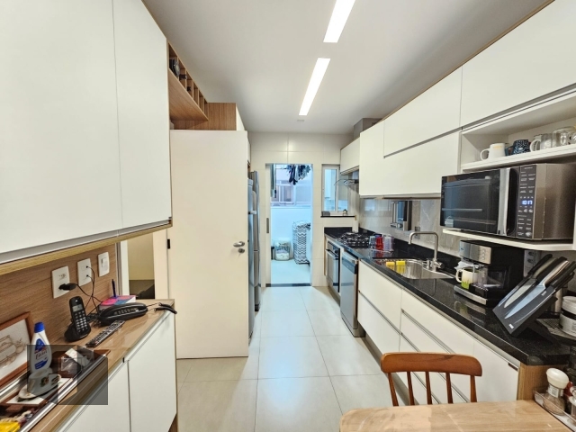 Apartamento à venda com 3 quartos, 125m² - Foto 31
