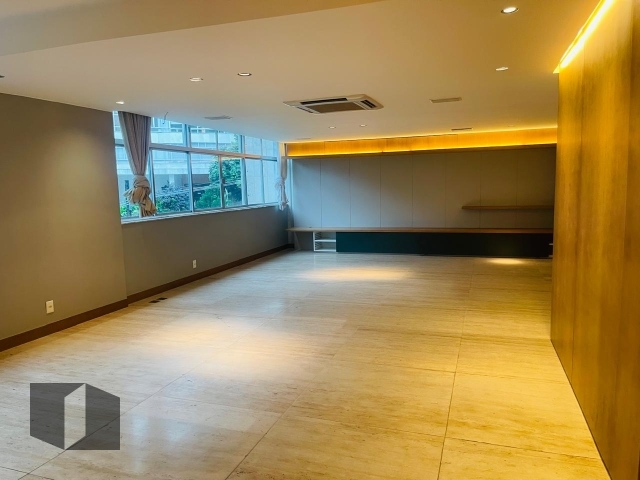 Apartamento à venda com 4 quartos, 228m² - Foto 3