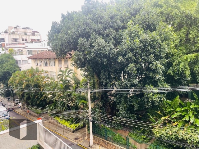 Apartamento à venda com 4 quartos, 228m² - Foto 5