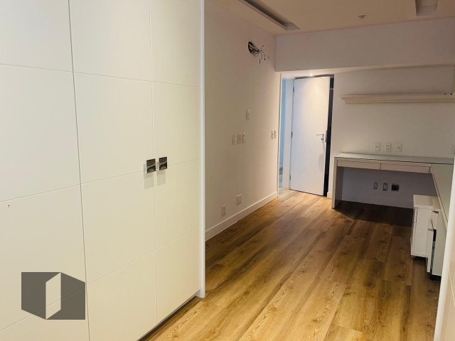 Apartamento à venda com 4 quartos, 228m² - Foto 19