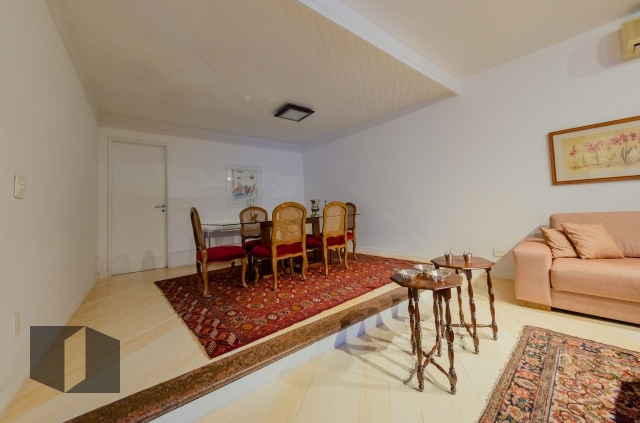 Apartamento à venda com 3 quartos, 250m² - Foto 3