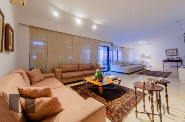 Apartamento à venda com 3 quartos, 250m² - Foto 6