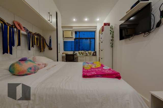 Apartamento à venda com 3 quartos, 250m² - Foto 12