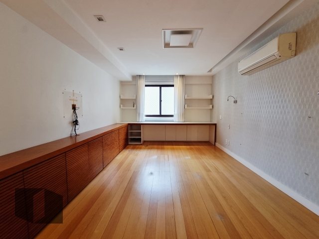Apartamento à venda com 4 quartos, 224m² - Foto 20