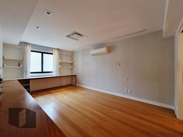 Apartamento à venda com 4 quartos, 224m² - Foto 21