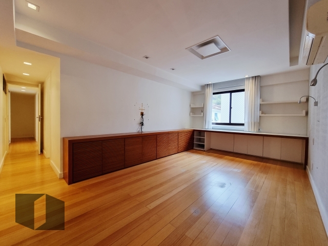 Apartamento à venda com 4 quartos, 224m² - Foto 22