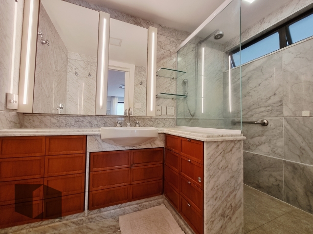 Apartamento à venda com 4 quartos, 224m² - Foto 26