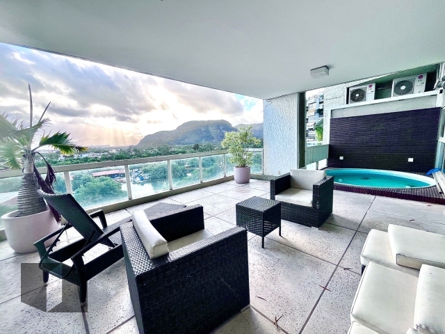 Apartamento à venda com 4 quartos, 154m² - Foto 1