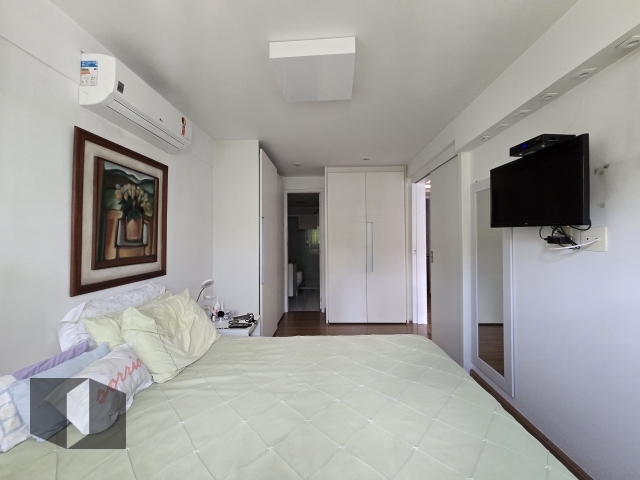 Apartamento à venda com 2 quartos, 77m² - Foto 10
