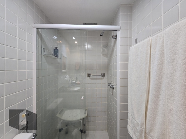 Apartamento à venda com 2 quartos, 77m² - Foto 12