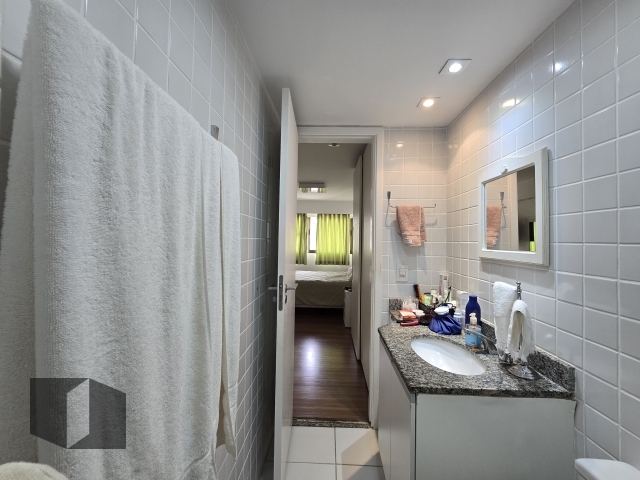 Apartamento à venda com 2 quartos, 77m² - Foto 14