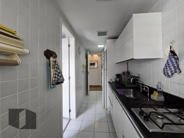 Apartamento à venda com 2 quartos, 77m² - Foto 17