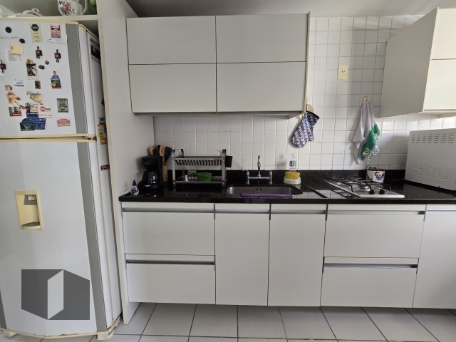 Apartamento à venda com 2 quartos, 77m² - Foto 18