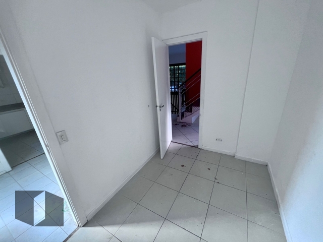 Casa à venda com 6 quartos, 294m² - Foto 28