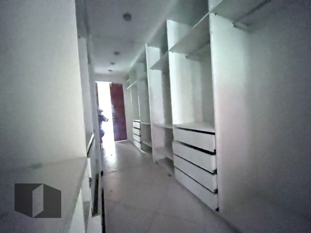 Casa à venda com 6 quartos, 294m² - Foto 23