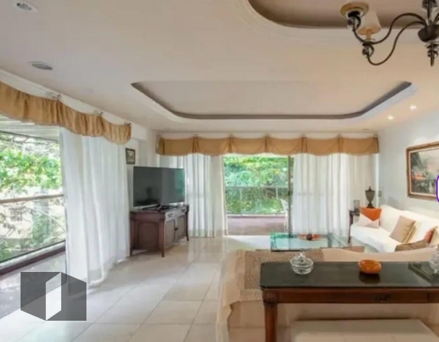 Apartamento à venda com 4 quartos, 214m² - Foto 1