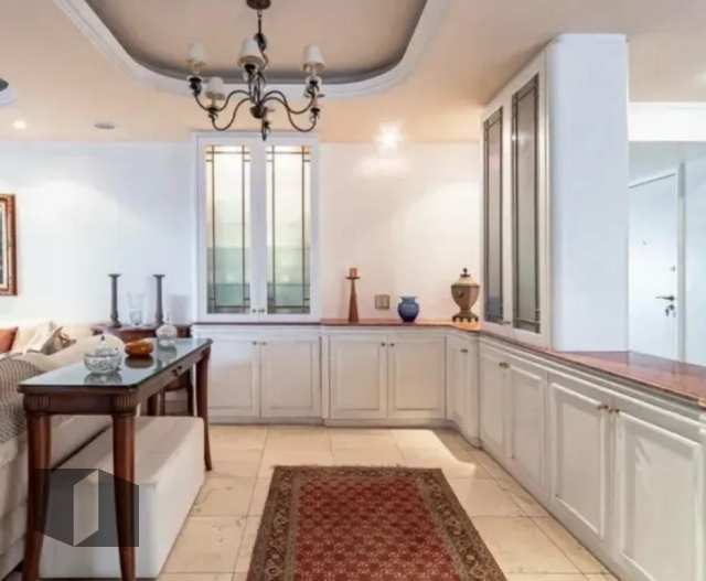 Apartamento à venda com 4 quartos, 214m² - Foto 7