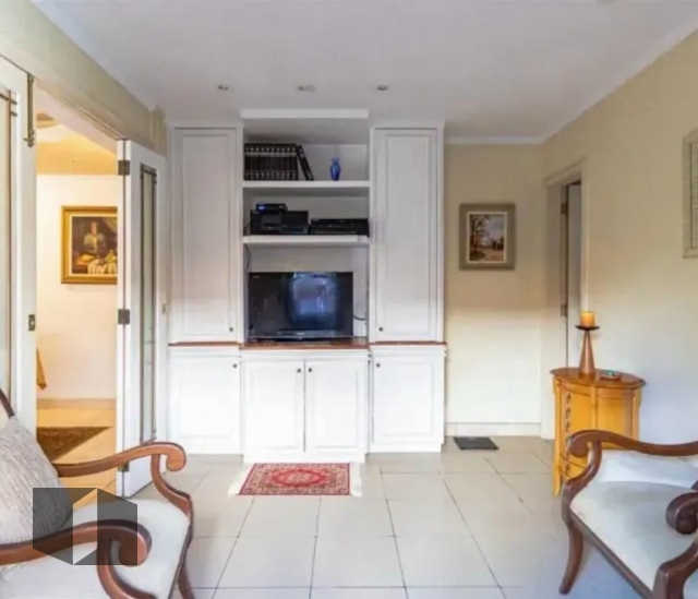 Apartamento à venda com 4 quartos, 214m² - Foto 8