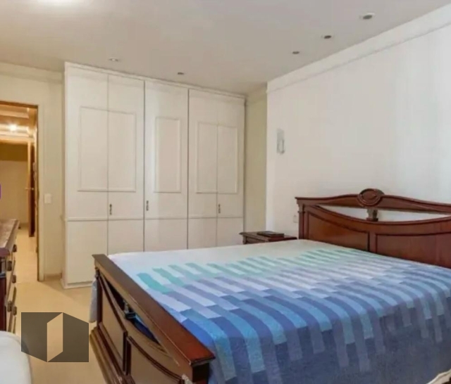 Apartamento à venda com 4 quartos, 214m² - Foto 14