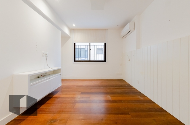 Apartamento à venda com 4 quartos, 220m² - Foto 6