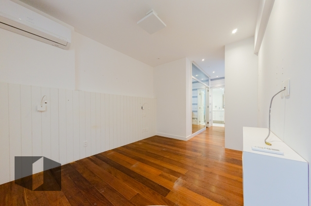 Apartamento à venda com 4 quartos, 220m² - Foto 7