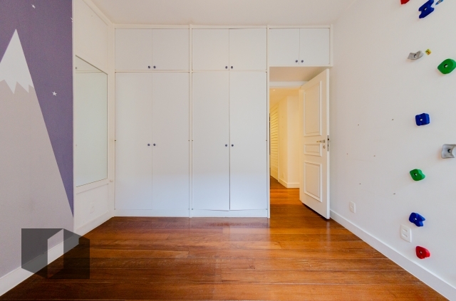 Apartamento à venda com 4 quartos, 220m² - Foto 14