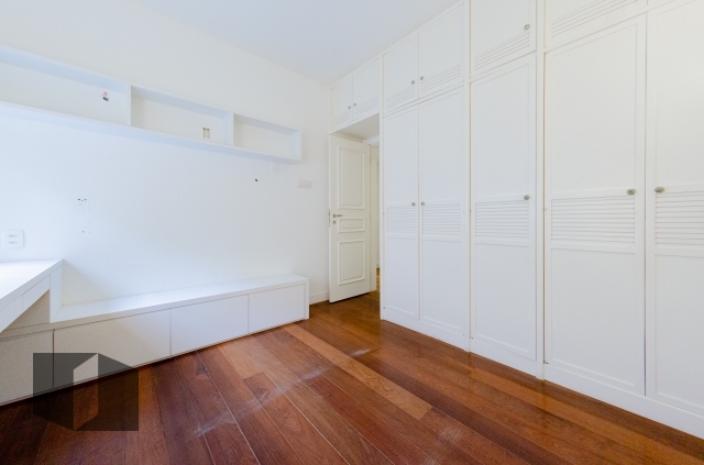Apartamento à venda com 4 quartos, 220m² - Foto 16