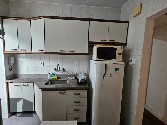 Apartamento à venda com 1 quarto, 43m² - Foto 10