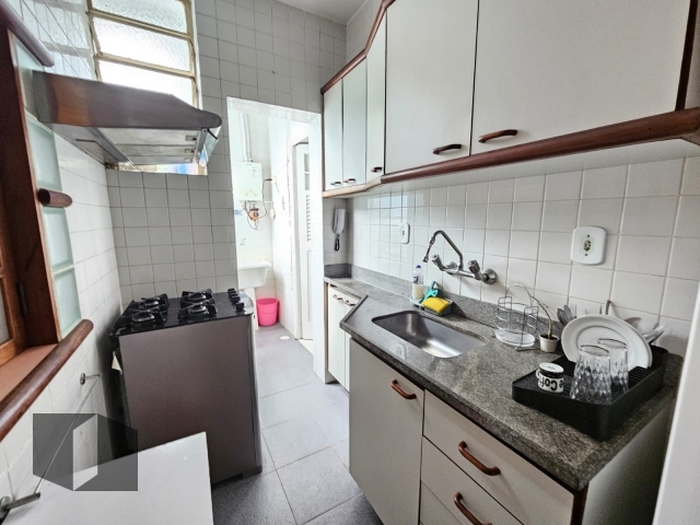 Apartamento à venda com 1 quarto, 43m² - Foto 11