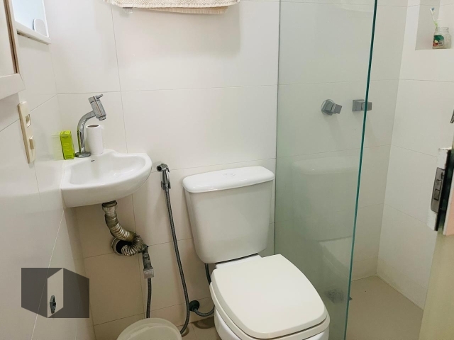 Apartamento à venda com 2 quartos, 70m² - Foto 15