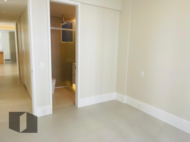 Apartamento à venda com 3 quartos, 95m² - Foto 11