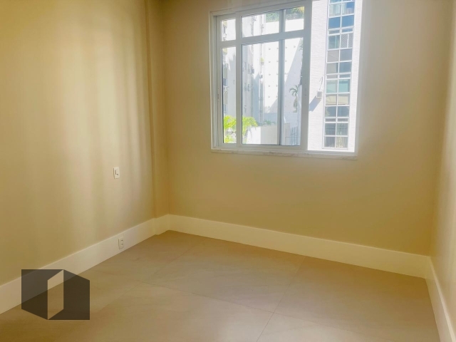 Apartamento à venda com 3 quartos, 95m² - Foto 12