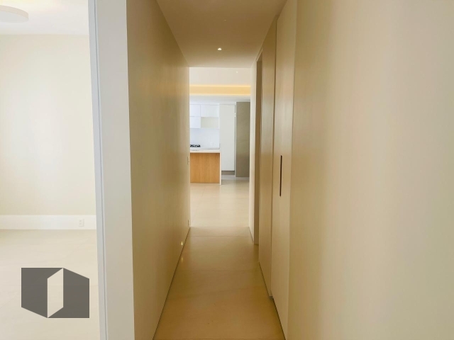 Apartamento à venda com 3 quartos, 95m² - Foto 9