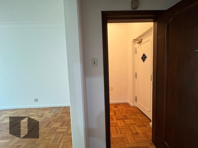 Apartamento para alugar com 3 quartos, 122m² - Foto 4
