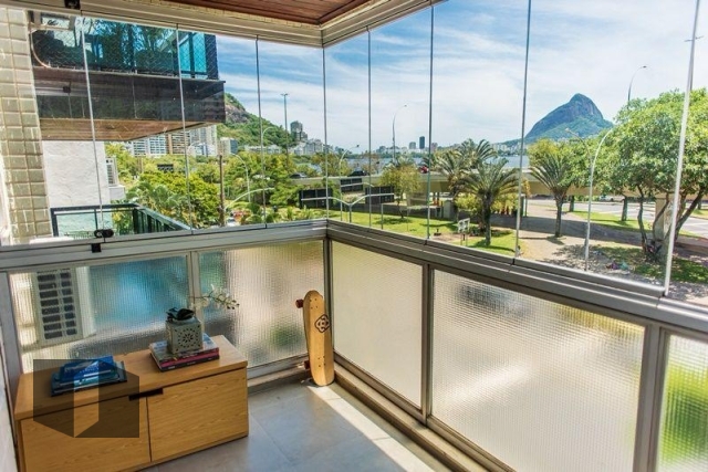 Apartamento à venda com 3 quartos, 127m² - Foto 1