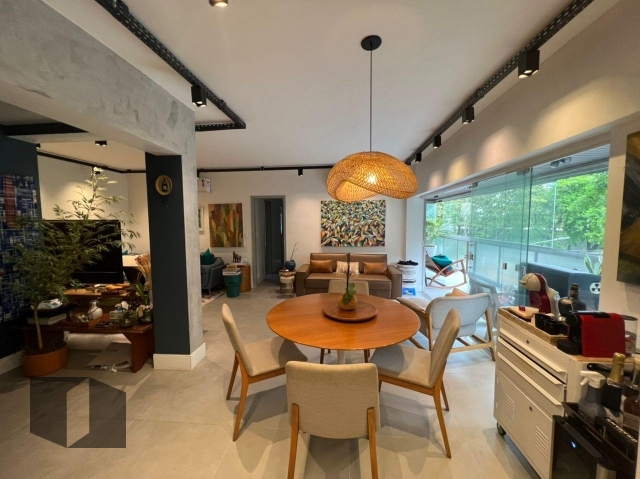 Apartamento à venda com 3 quartos, 127m² - Foto 5