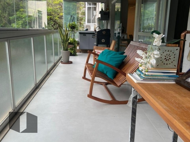 Apartamento à venda com 3 quartos, 127m² - Foto 12