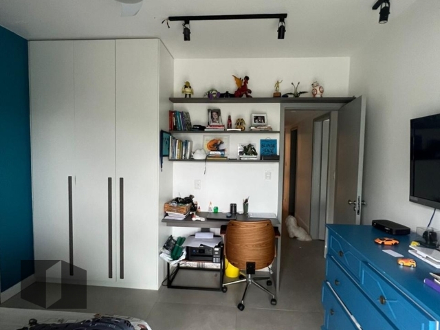 Apartamento à venda com 3 quartos, 127m² - Foto 22