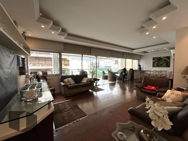 Apartamento à venda com 3 quartos, 153m² - Foto 7