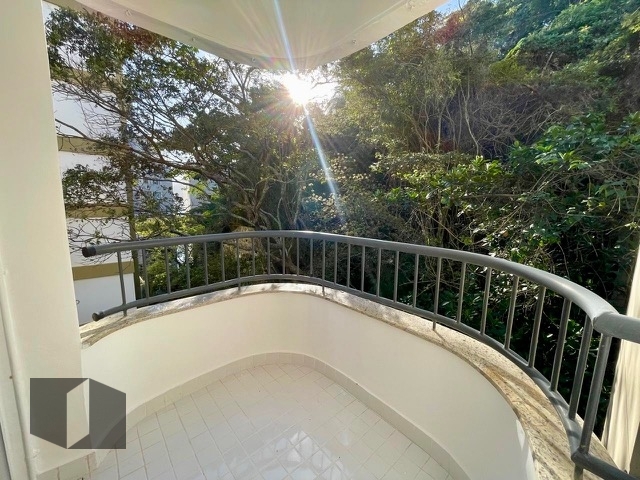 Apartamento à venda com 3 quartos, 125m² - Foto 8