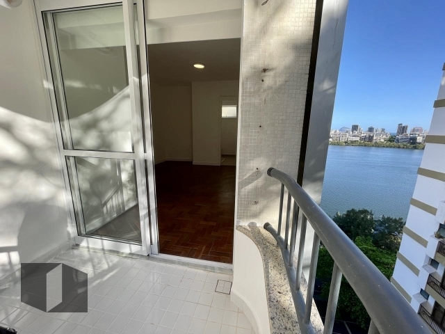 Apartamento à venda com 3 quartos, 125m² - Foto 9