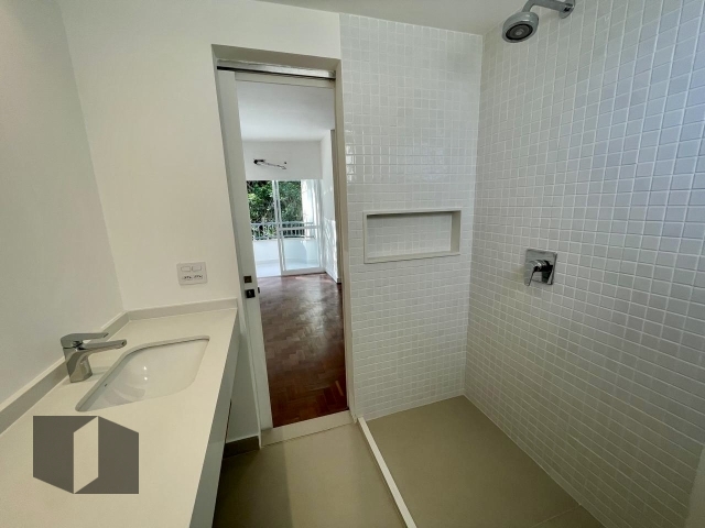 Apartamento à venda com 3 quartos, 125m² - Foto 11