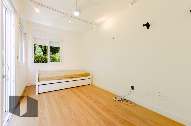 Casa, 4 quartos, 220 m² - Foto 30