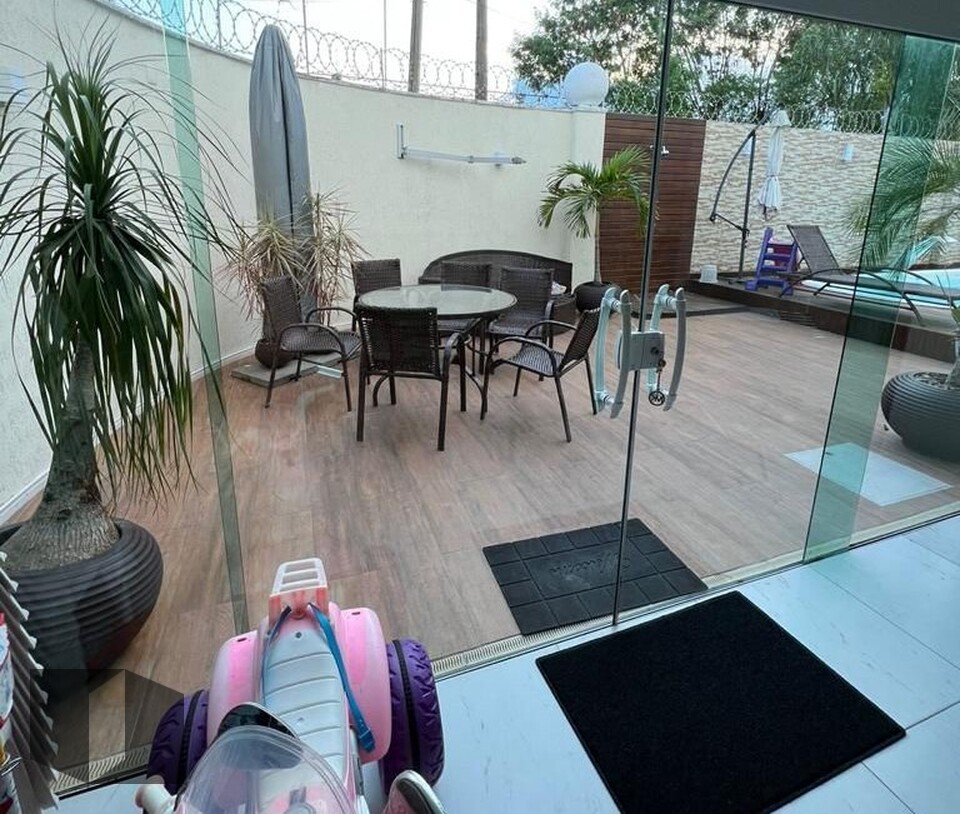 Casa, 4 quartos, 196 m² - Foto 3