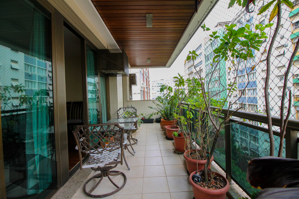 Apartamento, 3 quartos, 244 m² - Foto 2