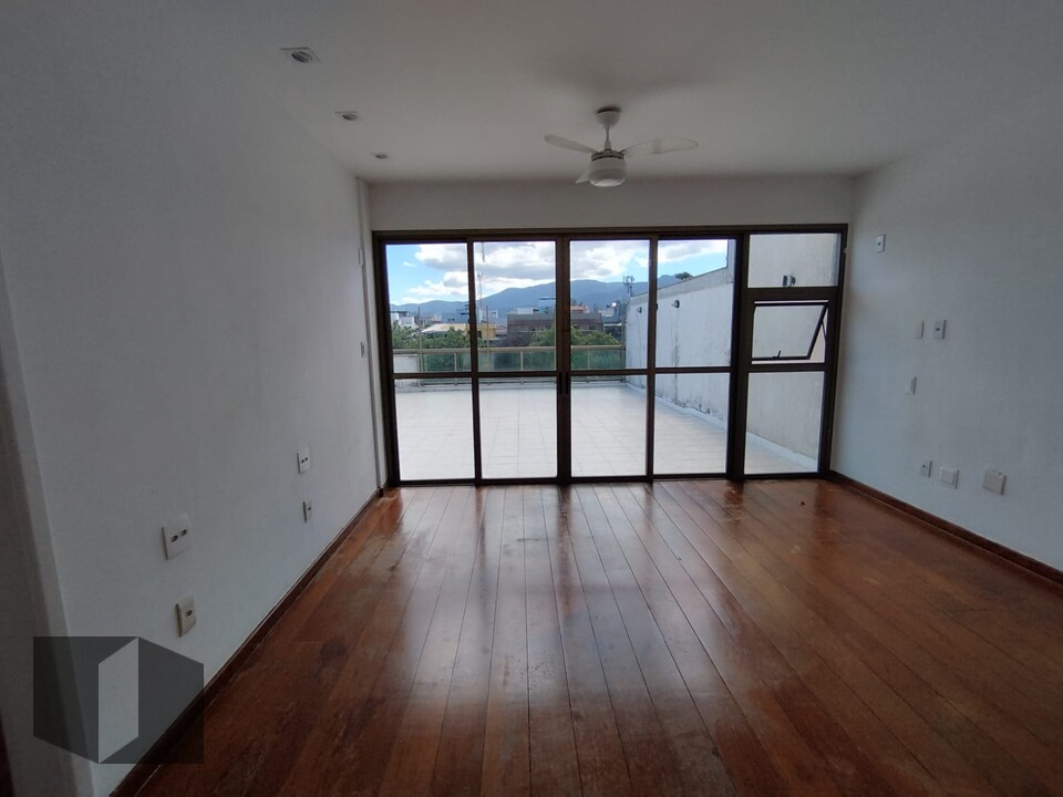 Cobertura, 3 quartos, 217 m² - Foto 1