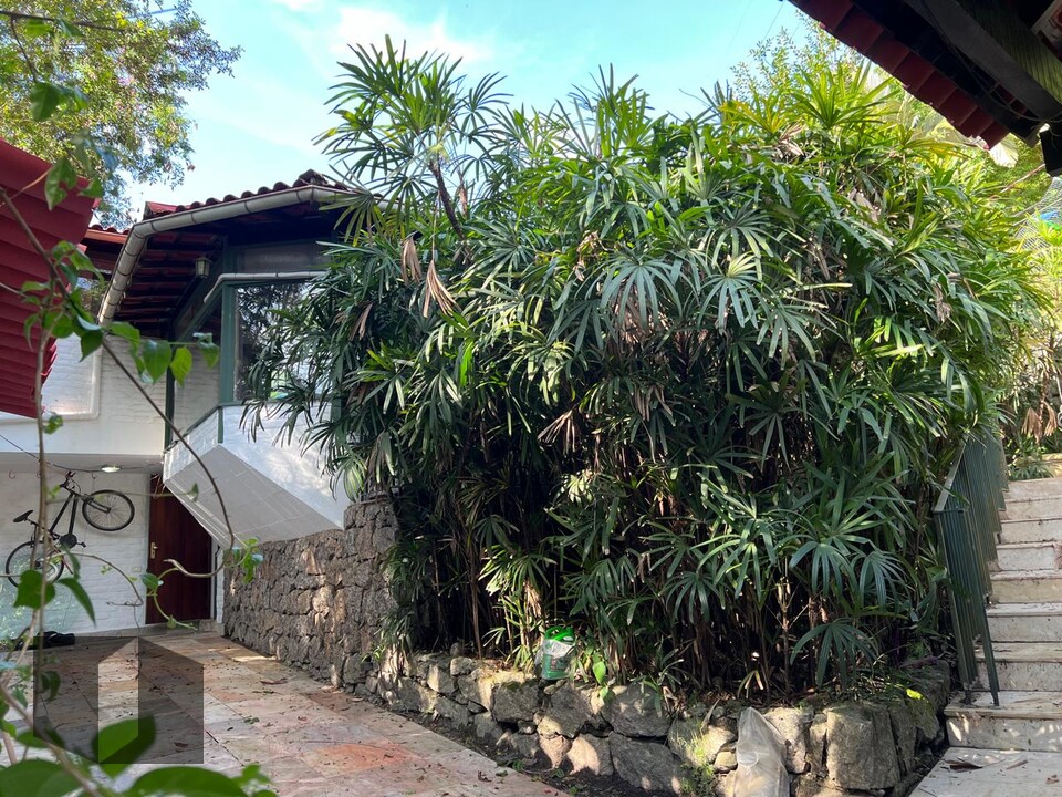 Casa, 3 quartos, 193 m² - Foto 1