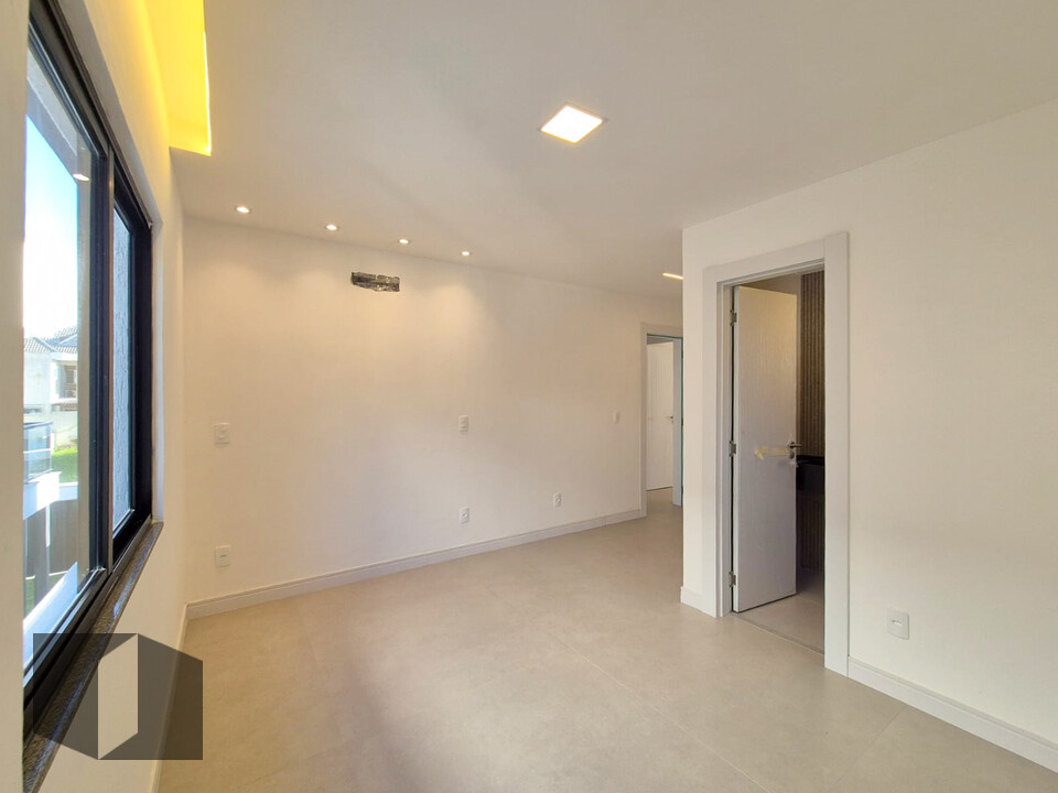 Casa, 4 quartos, 250 m² - Foto 25