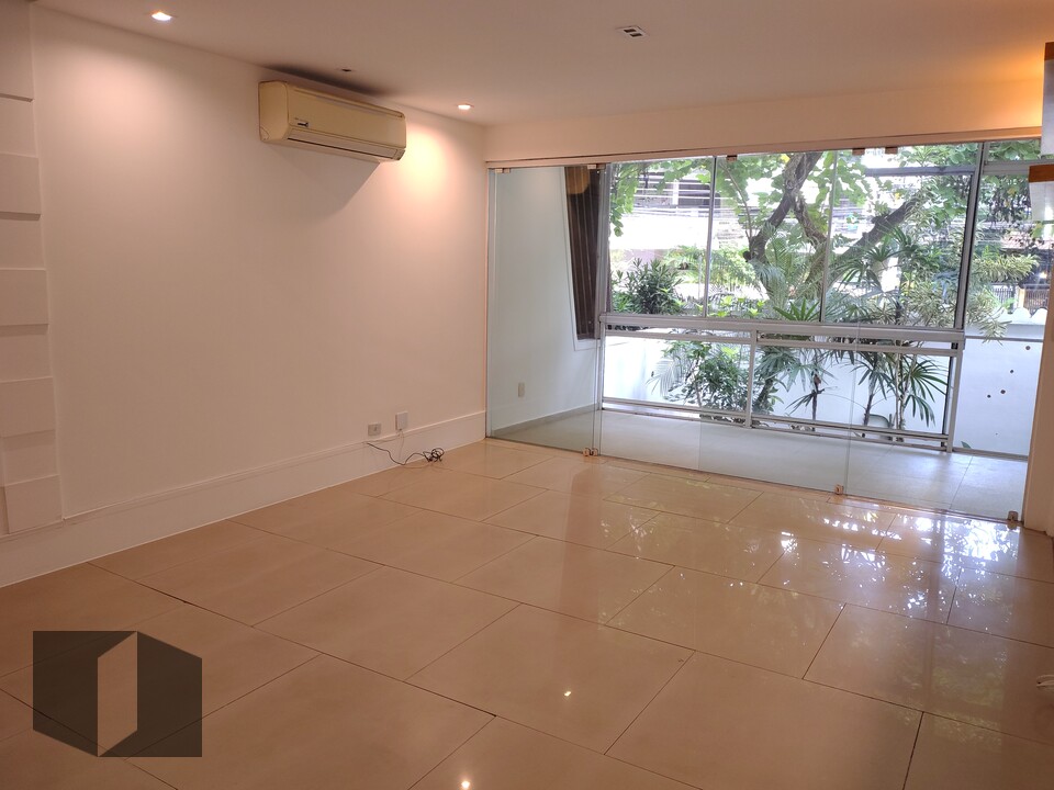 Casa, 4 quartos, 273 m² - Foto 1